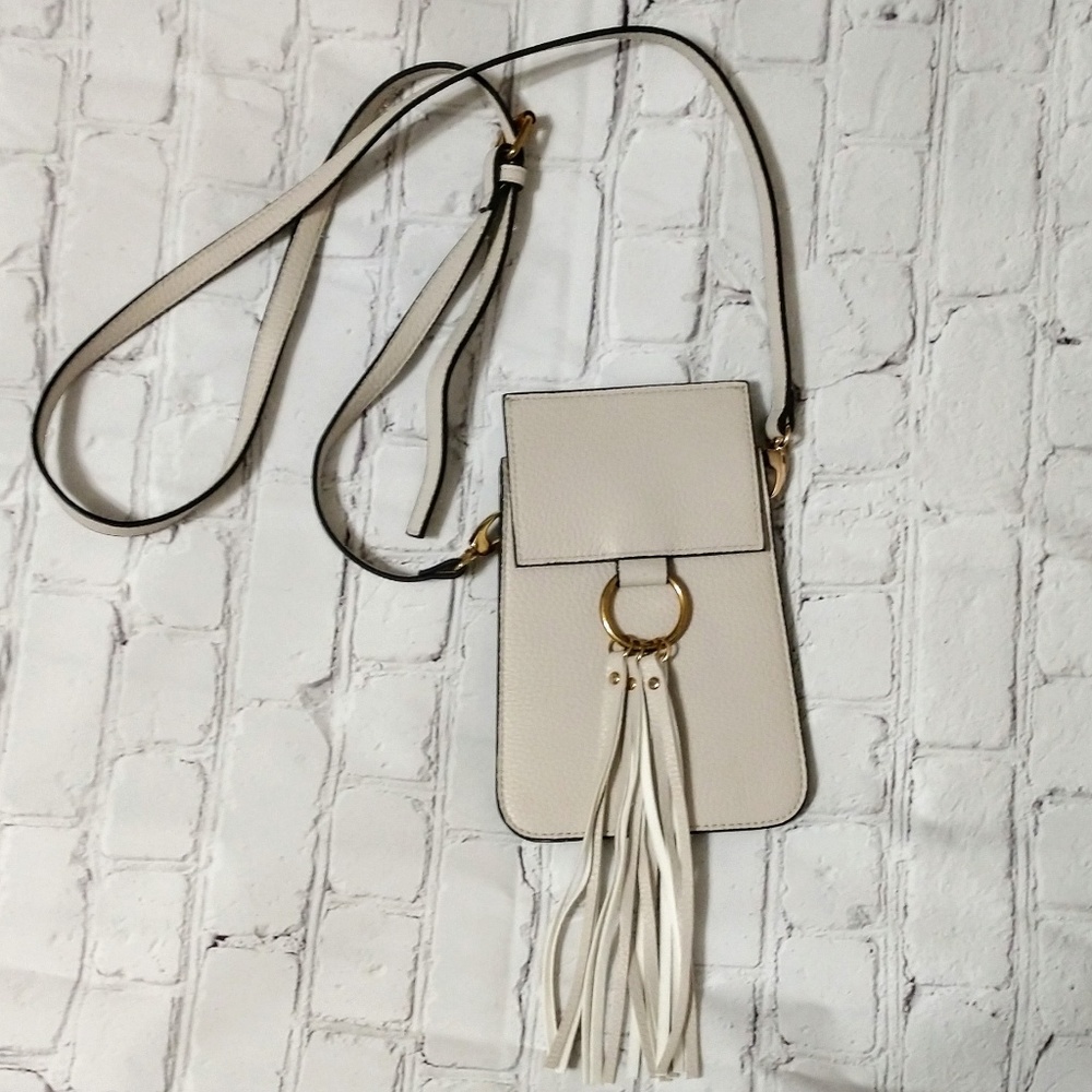 Tech crossbody - Picture 2 of 6